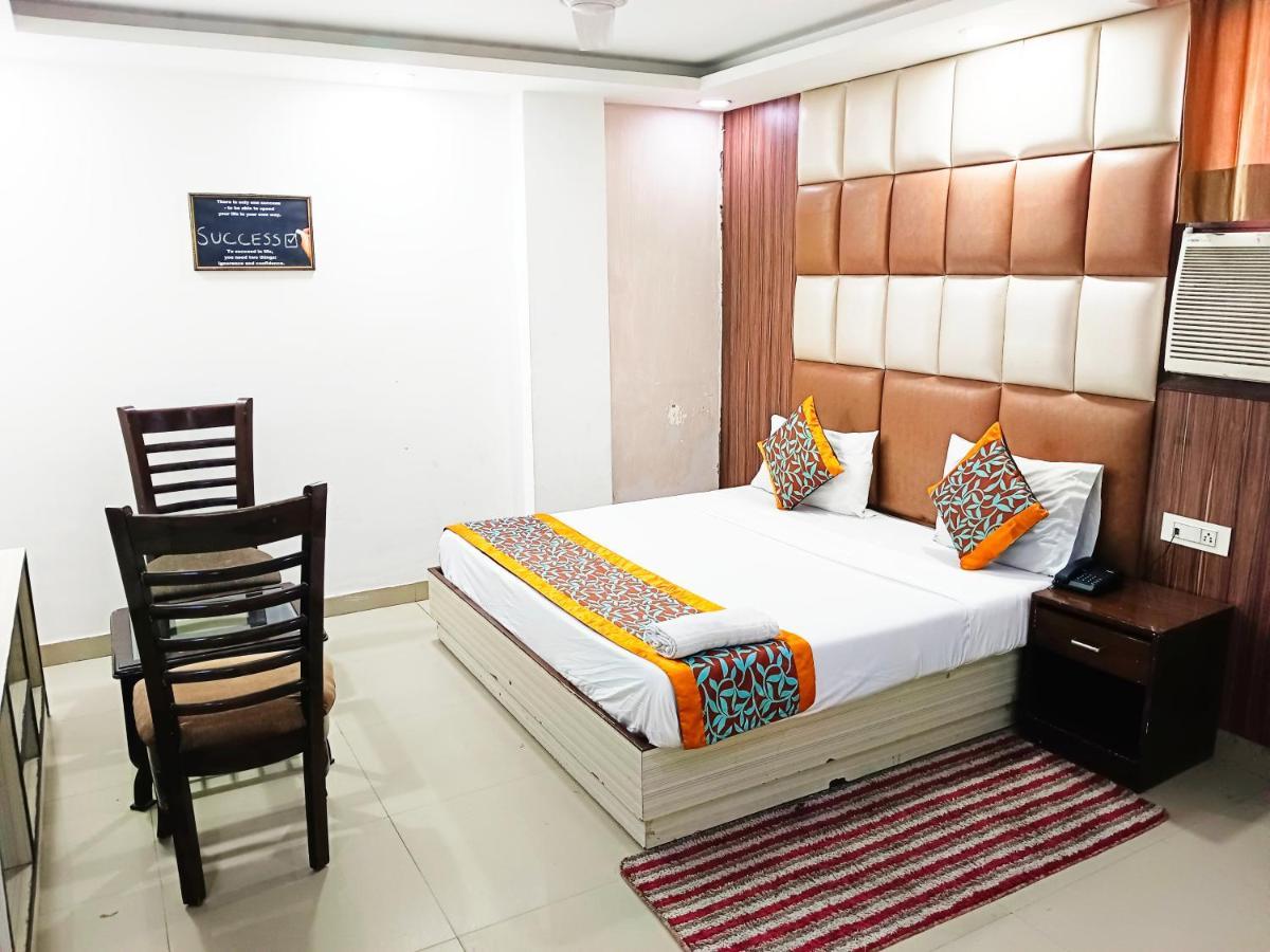 Hotel Krone Near Igi Airport Delhi ニューデリー エクステリア 写真